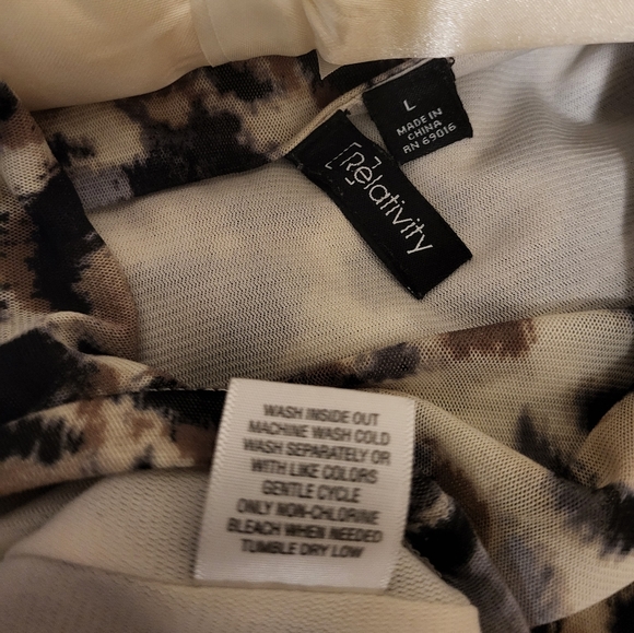 SLEEVELESS TOP - Picture 2 of 3